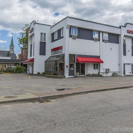 Econo Lodge La Malbaie Kültér fotó