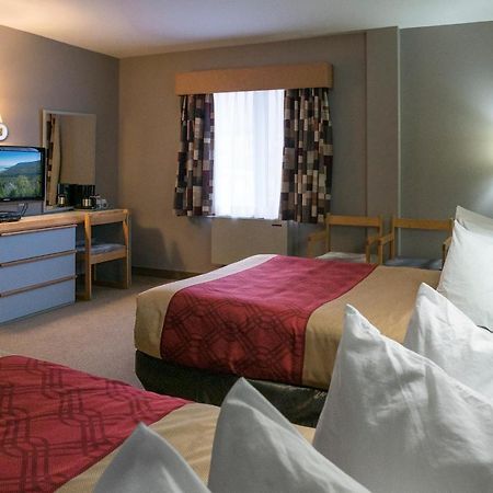 Econo Lodge La Malbaie Kültér fotó